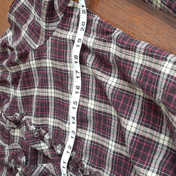 Tommy Hilfiger plaid button down long sleeved blouse - Picture 12 of 14